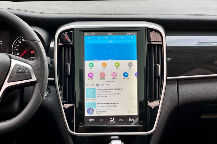 比亚迪 宋MAX 2017款 1.5T 自动智联精英型 7座局部细节16