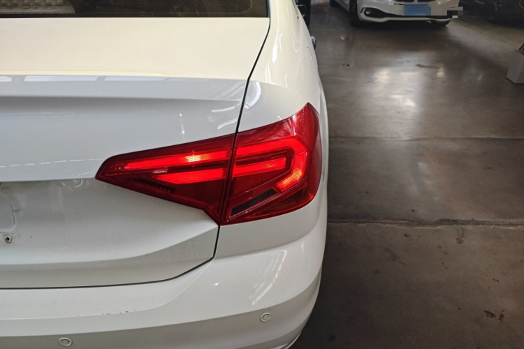 大众 捷达 2017款 1.4L 手动时尚型车身外观6006