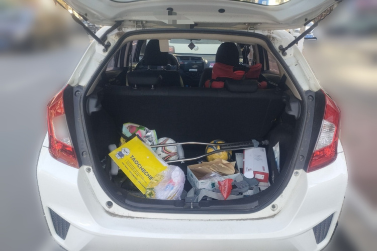 本田 飞度 2014款 1.5L LX 手动舒适型局部细节23