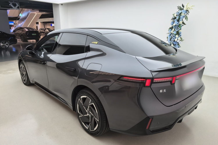 领克07 2024款 EM-P 126长续航 Ultra车身外观6007