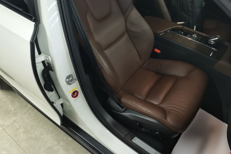 沃尔沃V90 2021款 Cross Country B5 AWD 智远版局部细节41