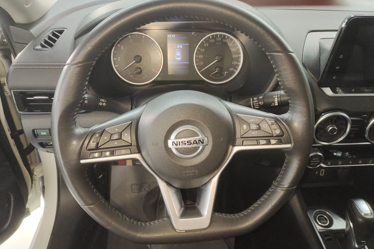 日产 轩逸 2021款 1.6L XL CVT悦享版中控内饰13