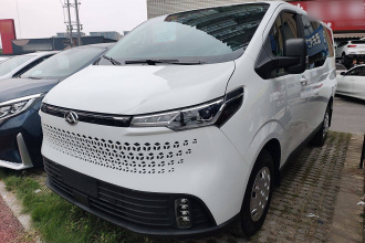 上汽大通MAXUS 新途V70 2023款 2.0T 精英版 自动短轴低顶 5/6座