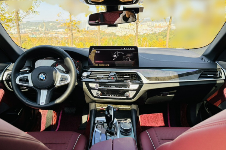 宝马5系 2021款 改款 525Li M运动套装中控内饰7005