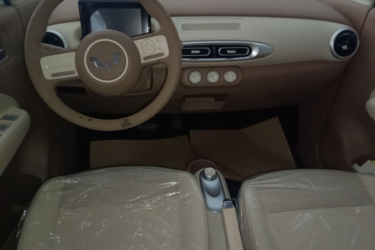 五菱汽车 宏光MINIEV 2025款 四门版 进阶款中控内饰12