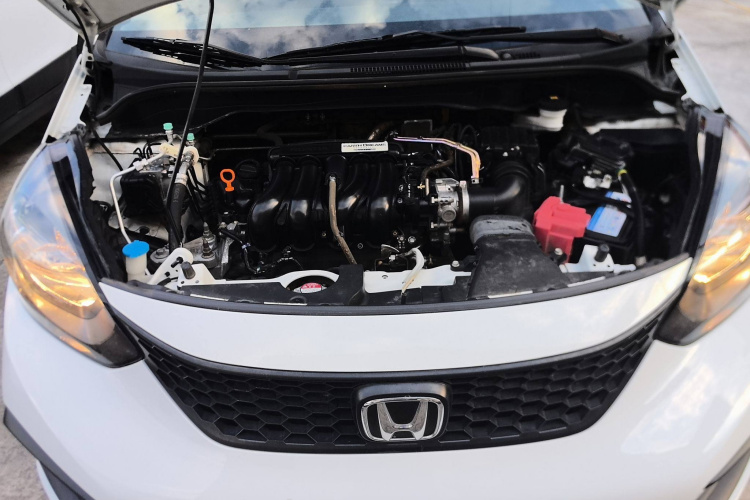 本田 飞度 2021款 1.5L CVT潮启版机舱底盘24