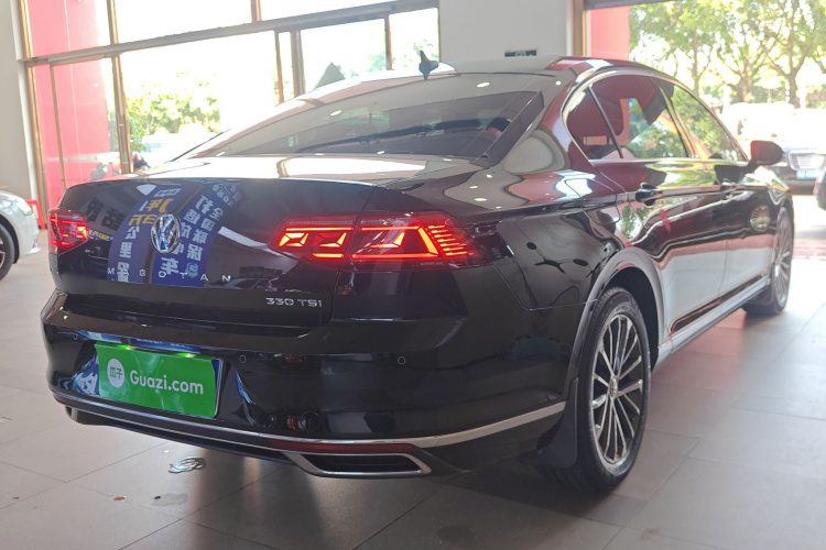 大众 迈腾 2020款 330TSI DSG 豪华型车身外观7