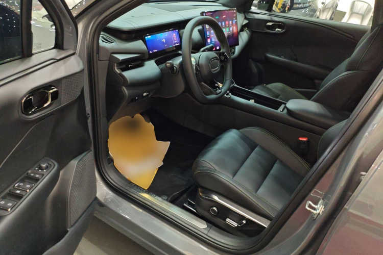 领克06 EM-P 2023款 EM-P 126长续航Halo中控内饰20