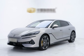 腾势Z9GT 2024款 1100四驱Ultra版