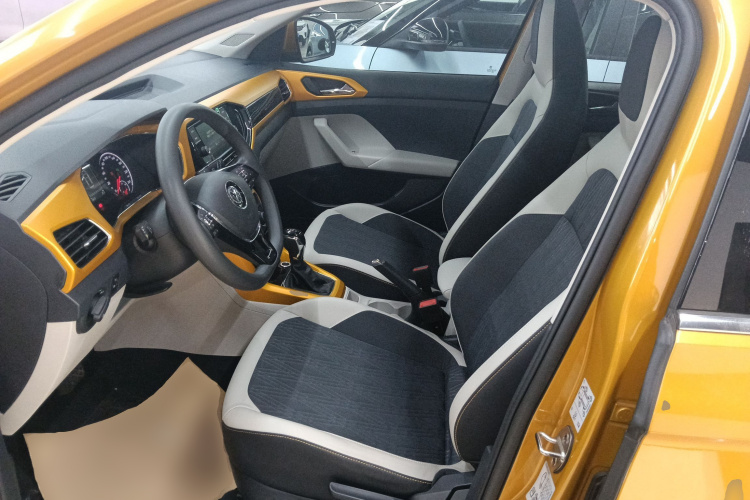 大众 途铠 2019款 280TSI DSG舒适版局部细节19