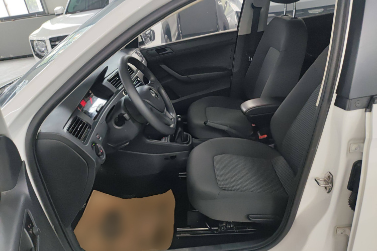 大众 桑塔纳 2021款 1.5L 手动风尚版中控内饰19