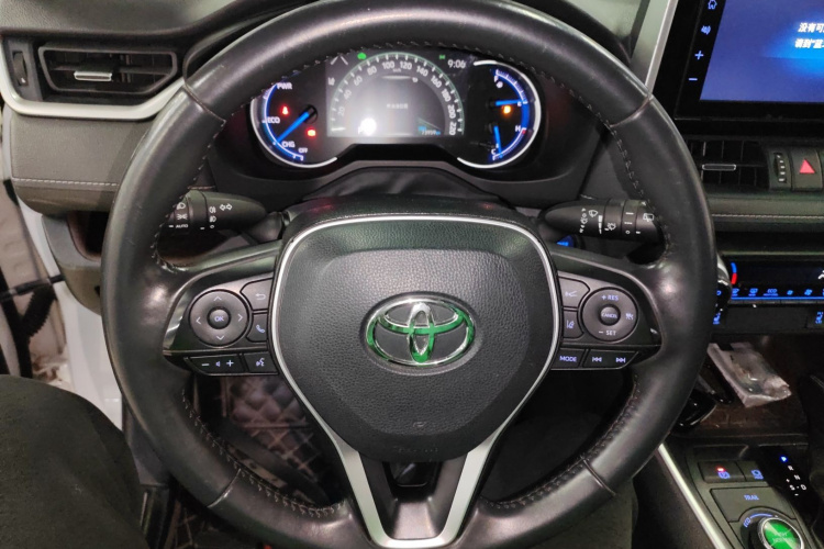 丰田 RAV4荣放 2020款 双擎 2.5L E-CVT四驱旗舰版局部细节13