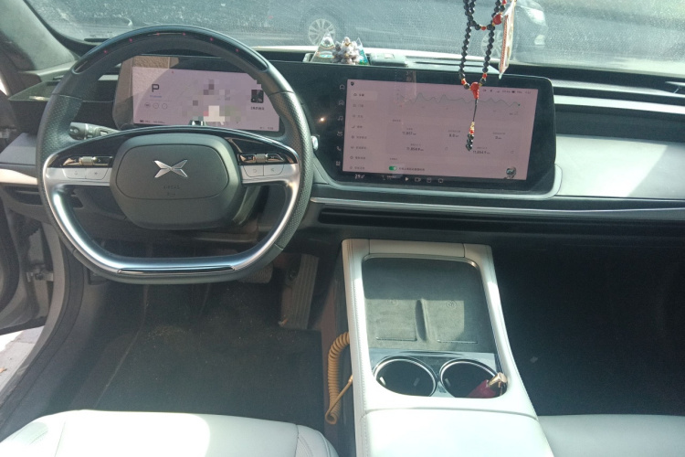 小鹏P7 2024款 P7i 550 Pro中控内饰12