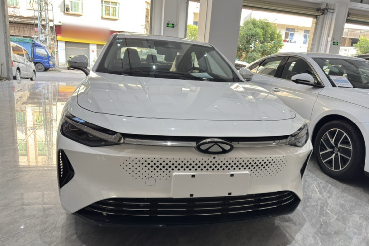 奇瑞 风云A8 2024款 127 远航版 豪华型车身外观6003