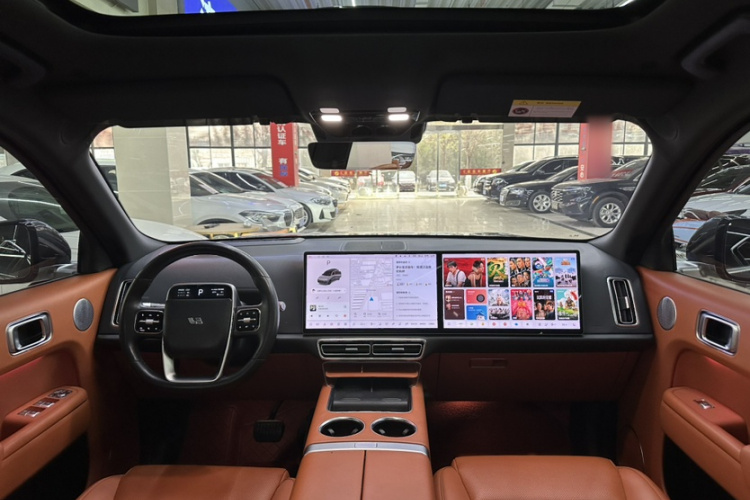 理想汽车 理想L8 2023款 Max中控内饰7007