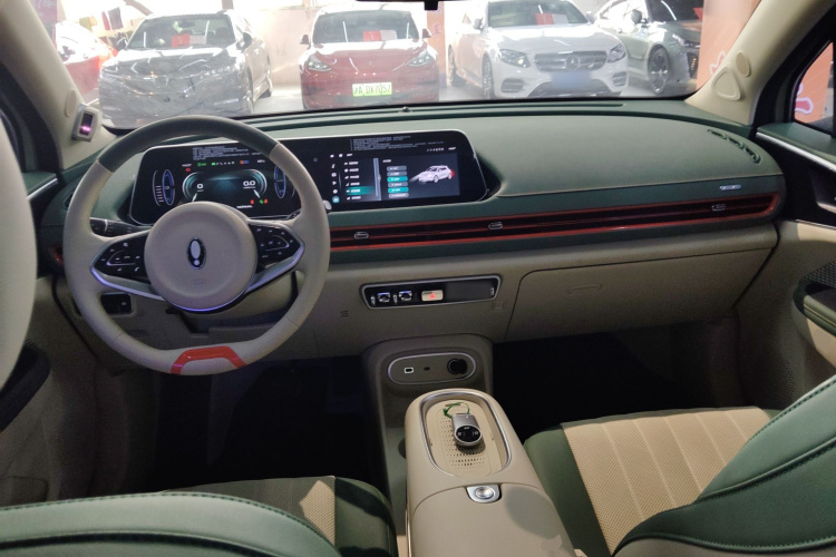 欧拉好猫 2023款 401km标准续航 尊荣型 磷酸铁锂中控内饰12