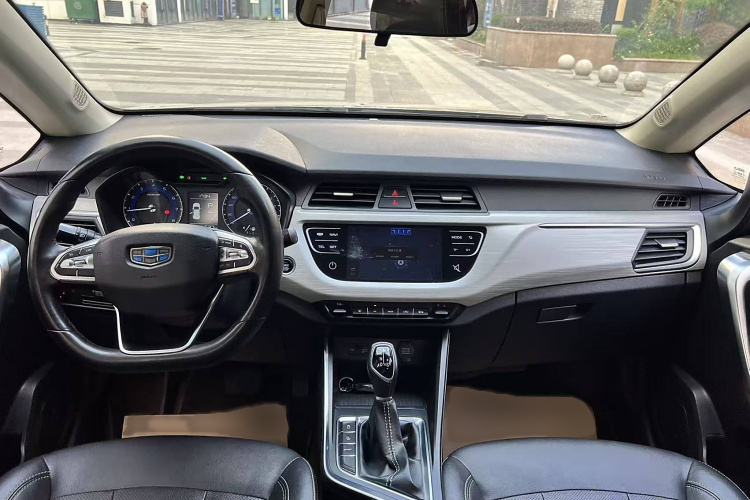 吉利汽车 远景X3 2020款 1.5L CVT尊贵型中控内饰7002
