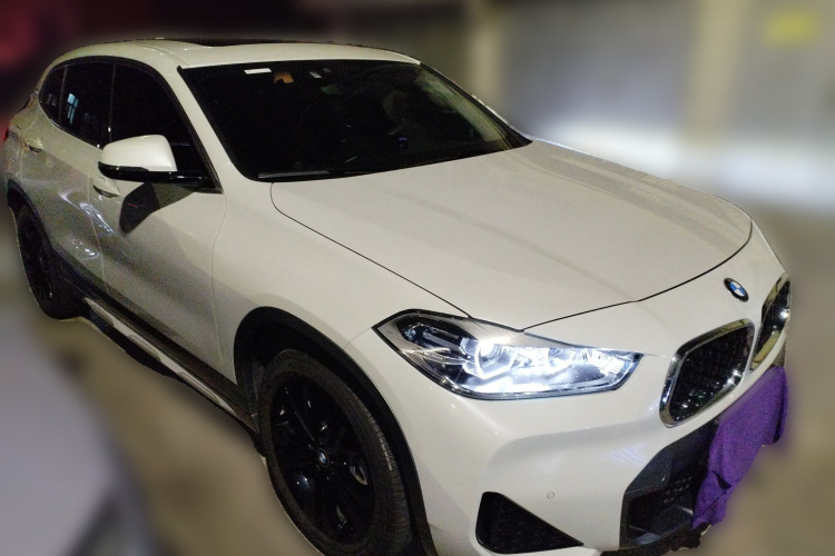 宝马X2 2023款 sDrive25i M越野套装车身外观3