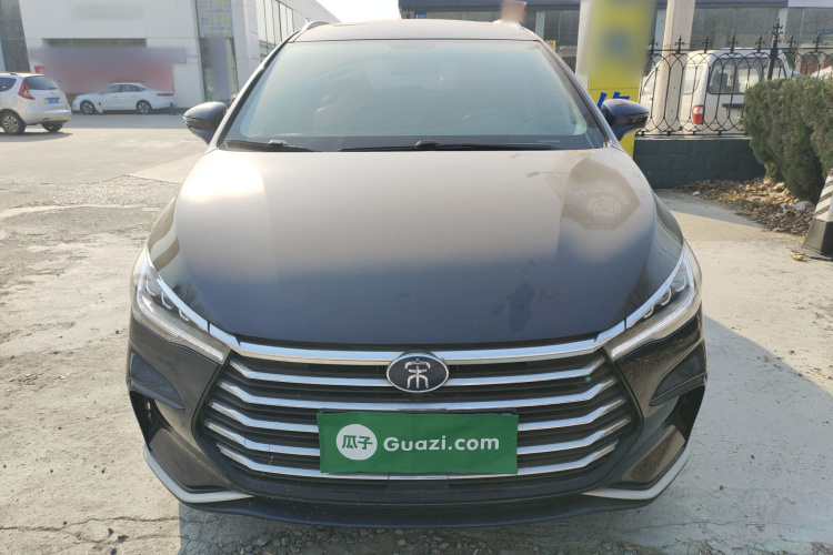 比亚迪 宋MAX 2021款 升级版 1.5T 自动豪华型 7座车身外观2