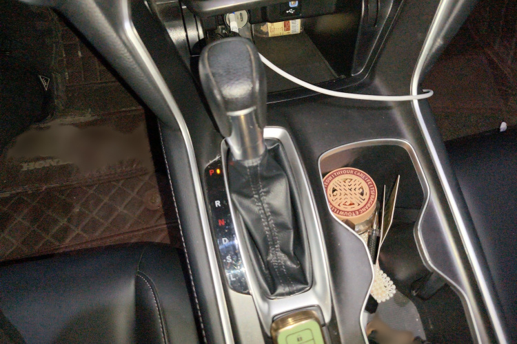 本田 雅阁 2018款 260TURBO 豪华版 国V局部细节18