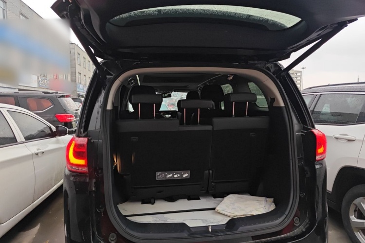 广汽传祺 传祺M8 2023款 领秀系列 390T 尊贵版局部细节23