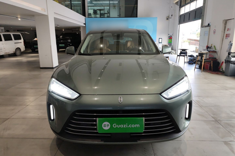 鸿蒙智行 问界M5 2022款 增程四驱至臻版车身外观2