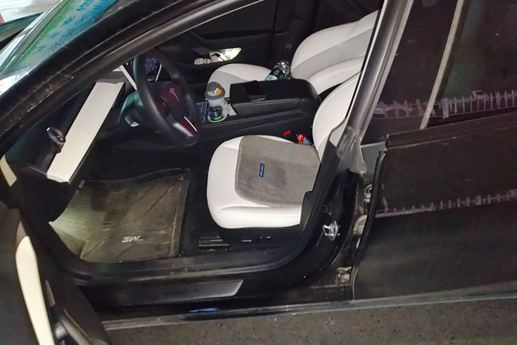 特斯拉 Model 3 2021款 Performance高性能全轮驱动版中控内饰19