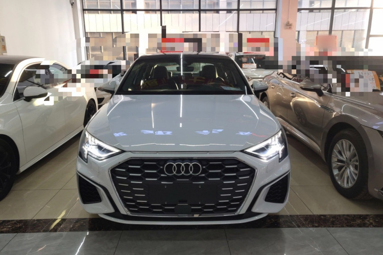 奥迪A3 2023款 改款 A3L Limousine 35 TFSI 时尚运动型车身外观2