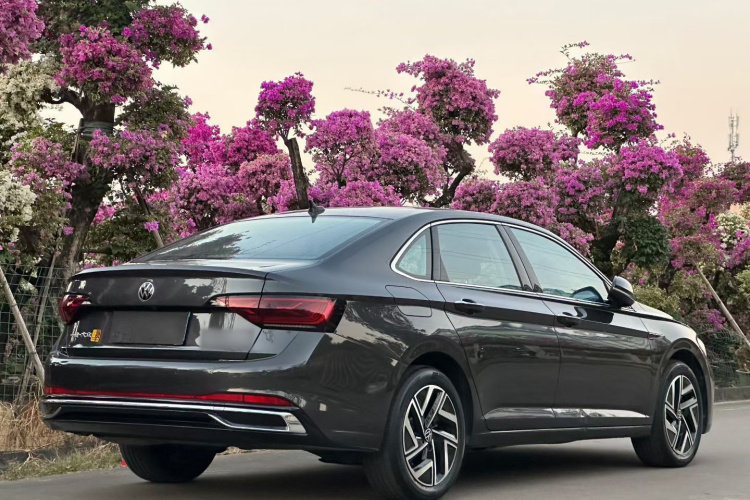 大众 速腾 2023款 300TSI DSG超越版车身外观6004