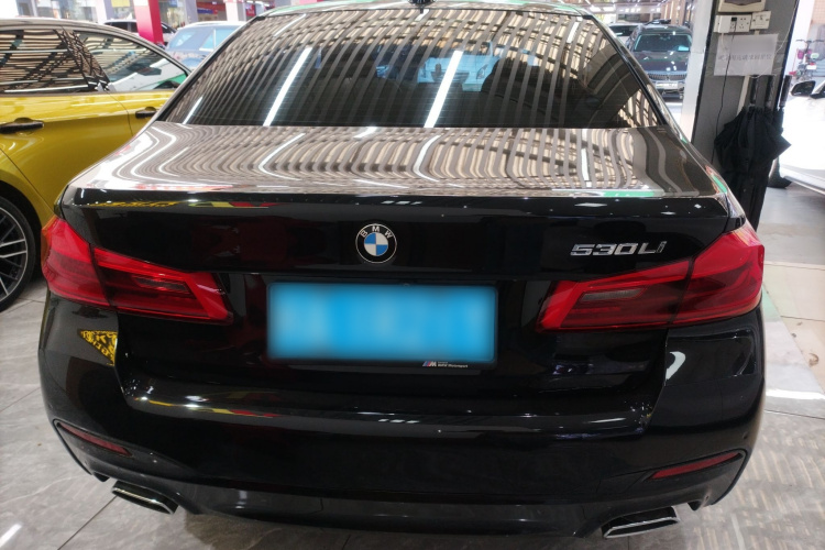 宝马5系 2018款 改款 530Li 尊享型 豪华套装车身外观6004