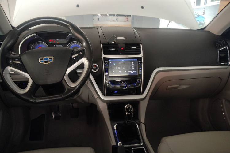 吉利汽车 帝豪 2016款 三厢 1.5L 手动豪华型中控内饰12