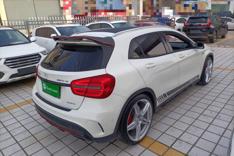奔驰GLA AMG 2015款 AMG GLA 45 4MATIC车身外观7