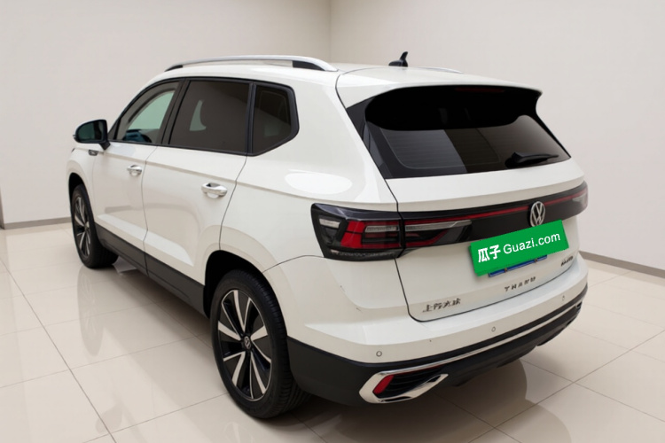 大众 途岳 2023款 300TSI 两驱皎月版车身外观5