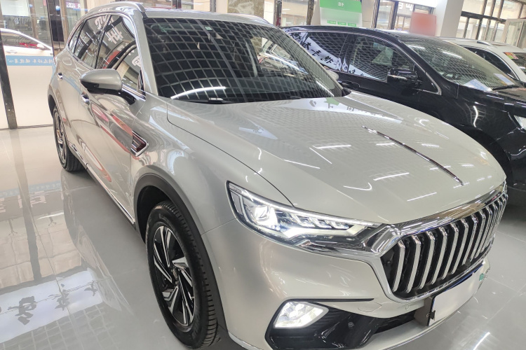 红旗HS5 2022款 改款 2.0T 智联旗享版车身外观3