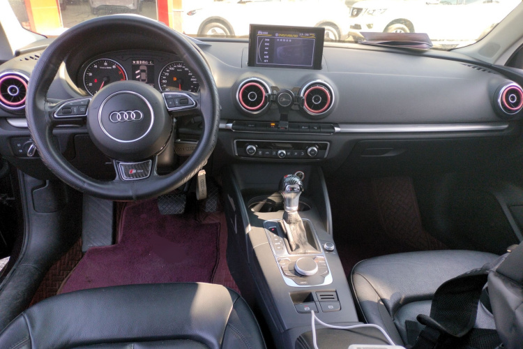 奥迪A3 2014款 Limousine 35 TFSI 自动舒适型中控内饰12