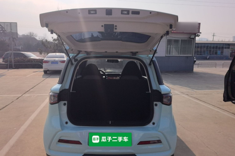 凯翼拾月 2023款 201km 踏浪版机舱底盘23