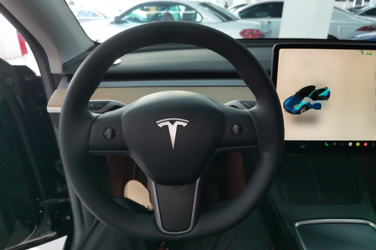 特斯拉 Model Y 2022款 改款 后轮驱动版中控内饰13