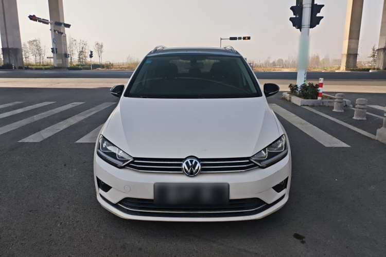 大众 高尔夫·嘉旅 2018款 230TSI 自动进取型车身外观2