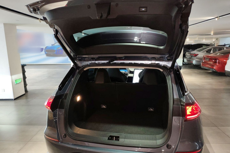 小鹏G3 2022款 G3i 460N机舱底盘23