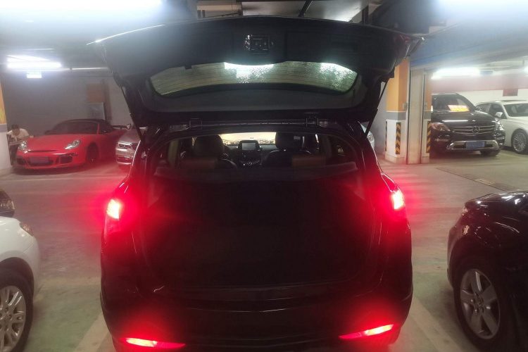 海马S5 2015款 1.5T CVT旗舰型局部细节23