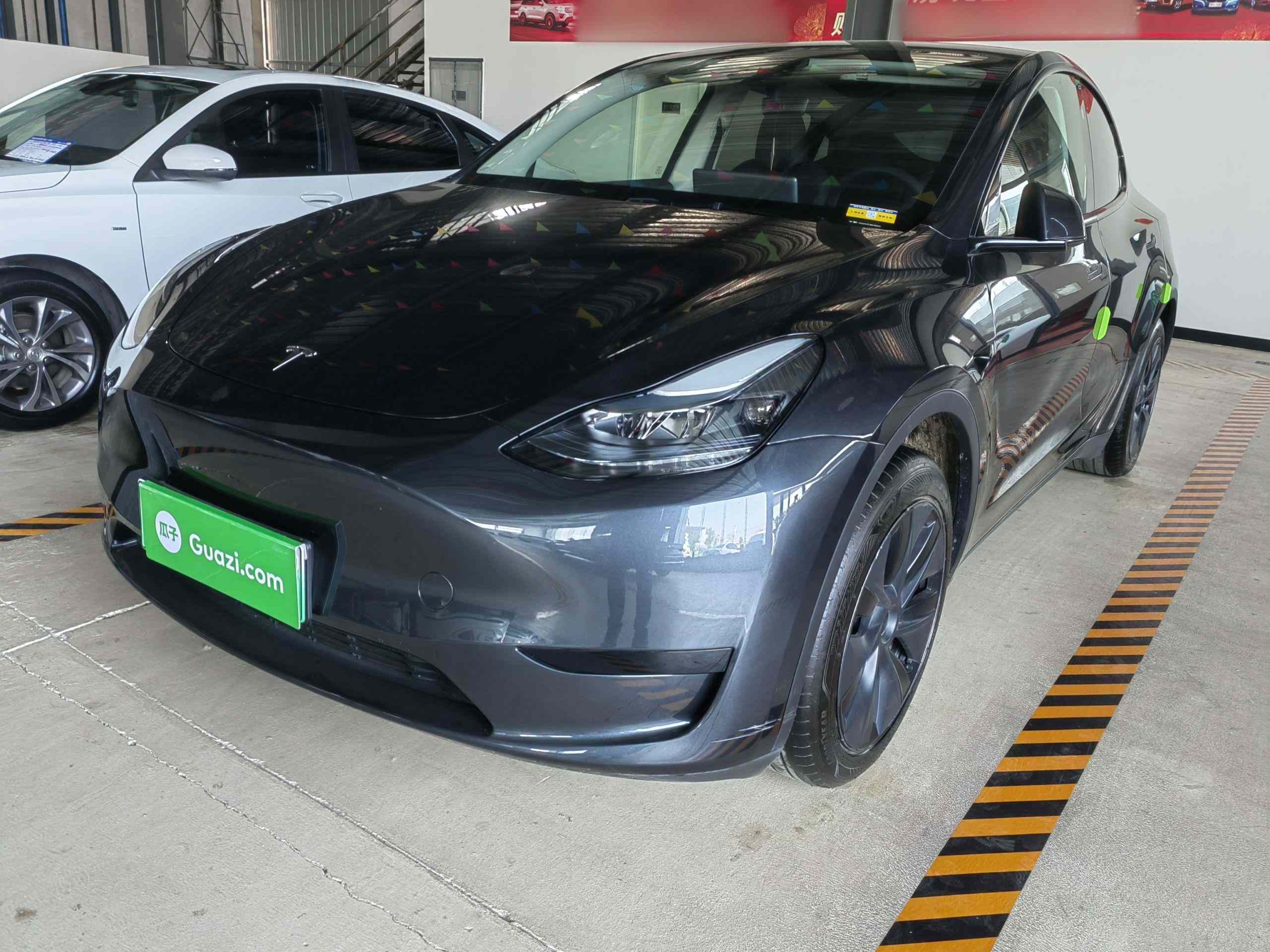特斯拉 Model Y 2024款 后轮驱动版(2)
