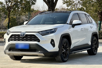 丰田 RAV4荣放 2023款 双擎 2.5L E-CVT四驱精英Plus版