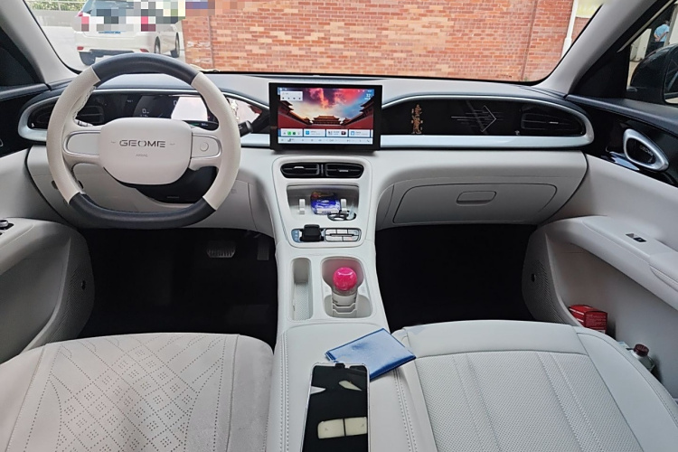吉利银河 星愿 2025款 410km 自由版中控内饰7002
