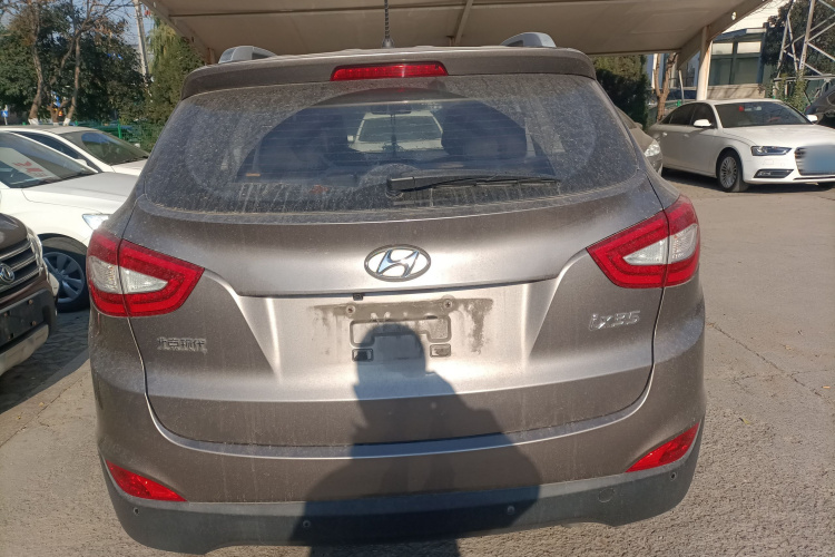 北京现代ix35 2013款 2.0L 自动两驱智能型GLS 国IV车身外观6