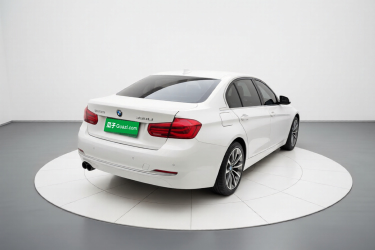 宝马3系 2019款 320Li 时尚型车身外观7