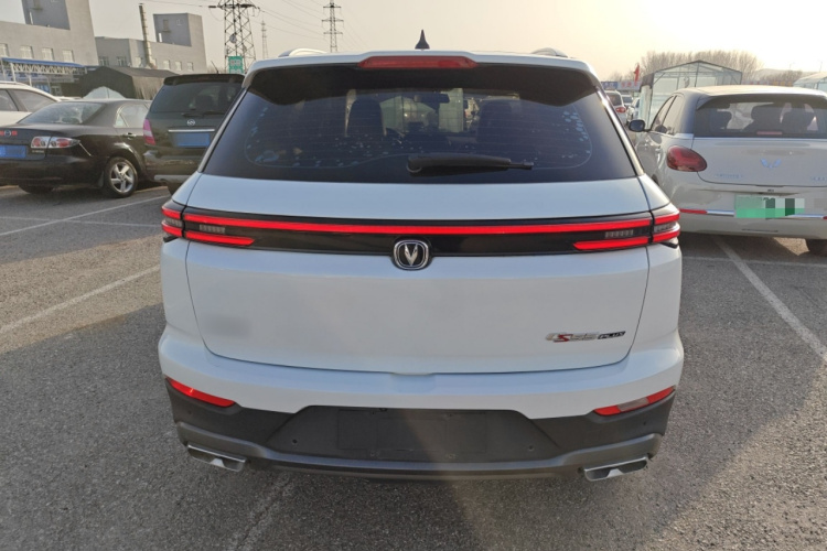 长安CS55PLUS 2021款 蓝鲸版 1.5T 手动豪华型车身外观6