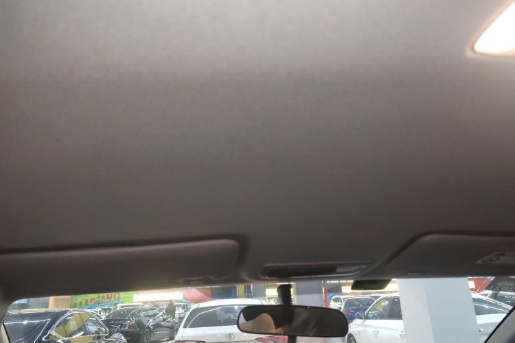 本田 缤智 2019款 220 TURBO CVT精英版 国VI中控内饰22