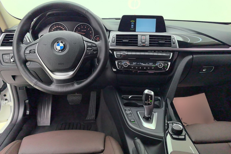 宝马3系 2018款 320Li xDrive 时尚型中控内饰7003