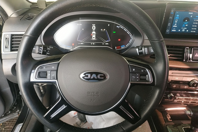 江汽集团 江淮iEVA60 2019款 旗舰型中控内饰13