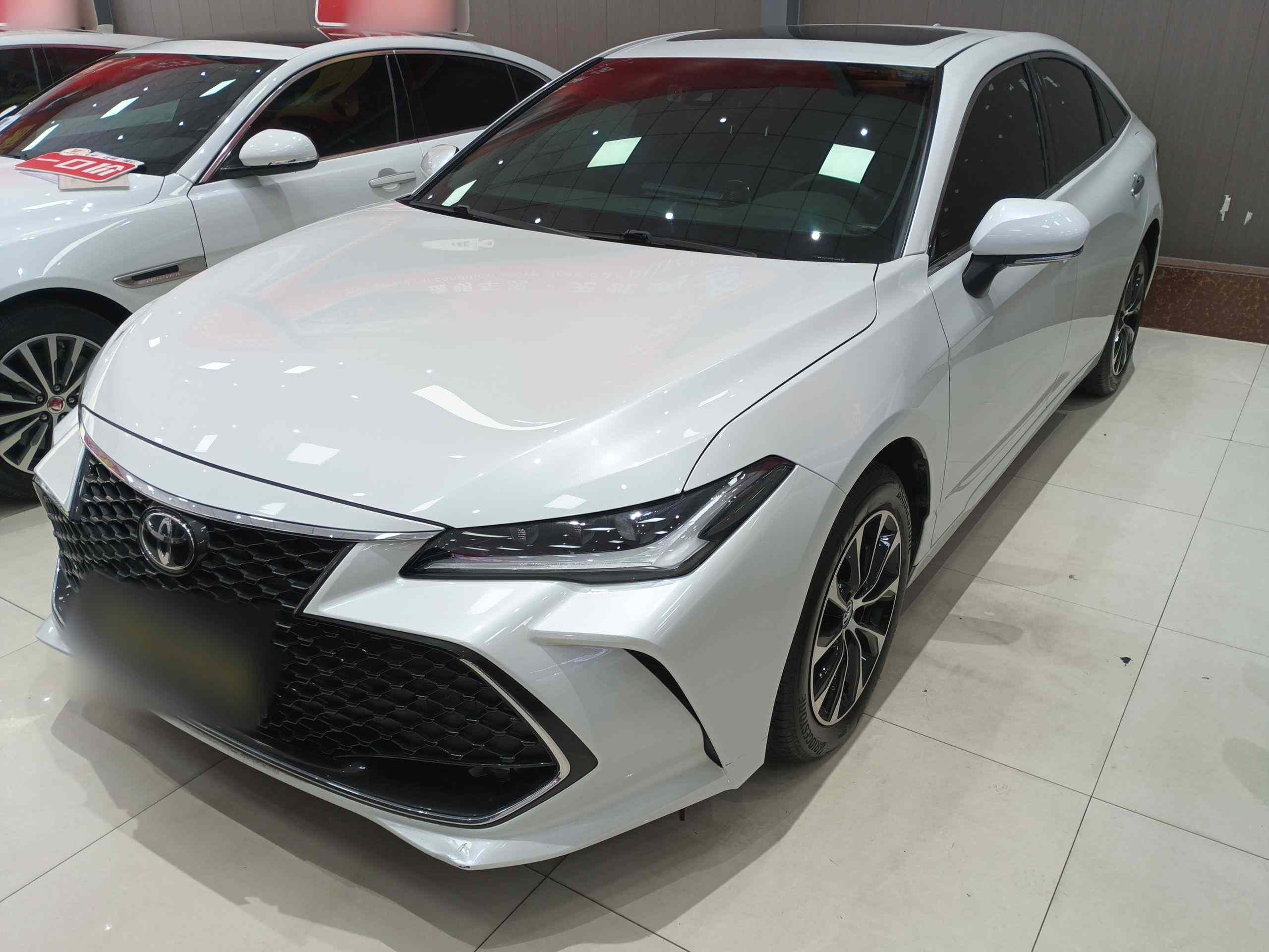 丰田 亚洲龙 2023款 2.5L 豪华版(2)